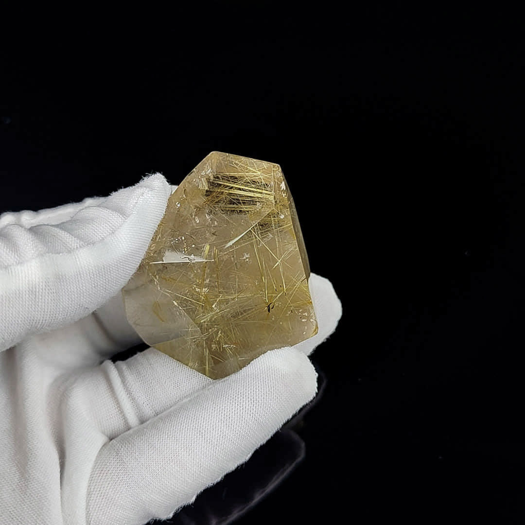 [00002]Golden Threads Embedded - Rutile - Inclusions Quartz Crystal